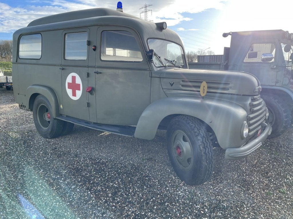 Ford Keulen Ambulance*UNIEK*V8*3715 km ! (bj 1952), 5000 cc, 8 cilinders, Bedrijf, Handgeschakeld
