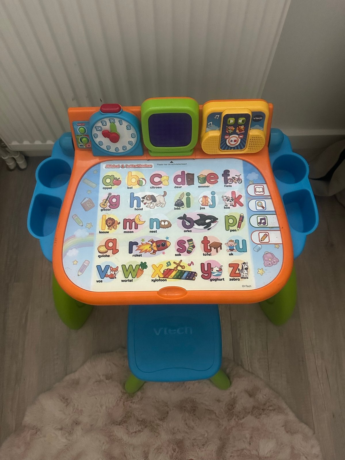 VTech Interactieve Leer- en Speeltafel met Stoel, Kinderen en Baby's, Ophalen, Gebruikt, 2 tot 4 jaar