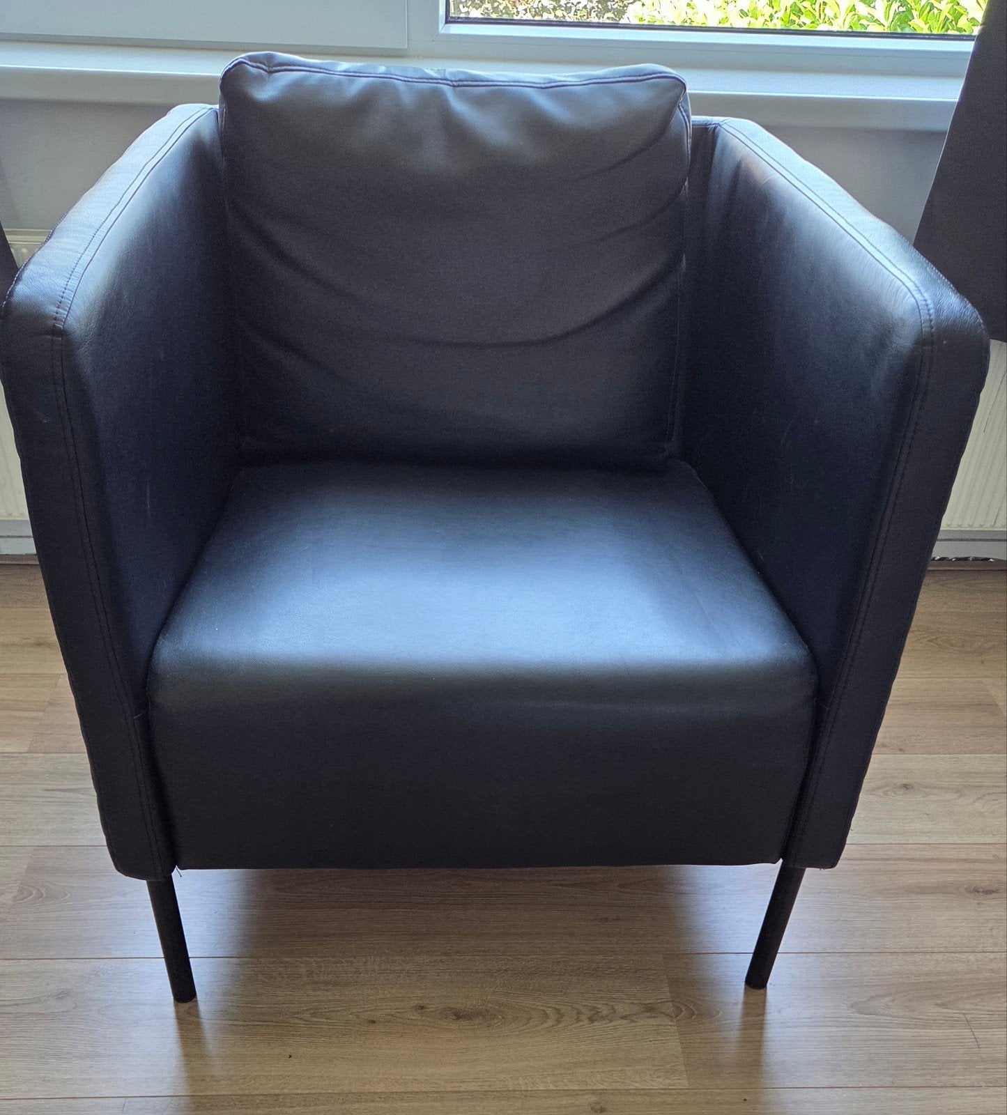 Ikea Ekerö zwarte kunstleren fauteuil., Ophalen, Gebruikt, Leer, Modern, Industrieel
