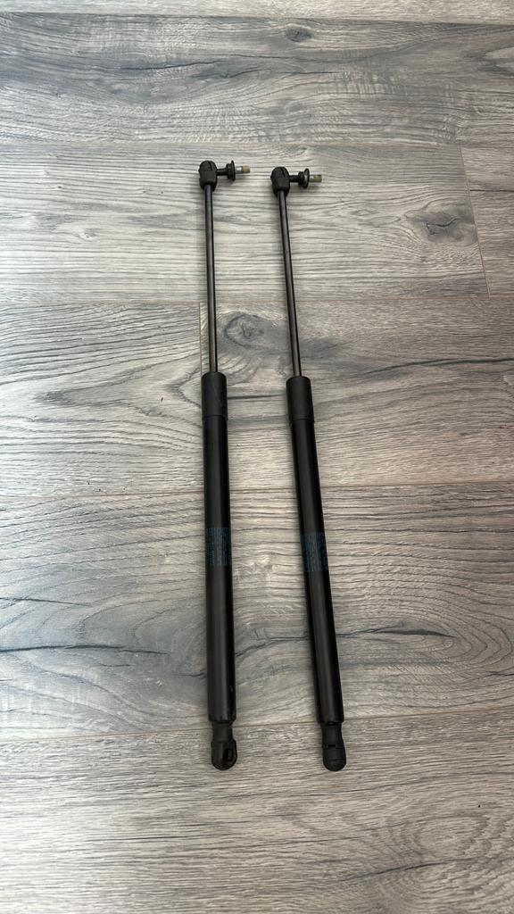 Gasveren/kofferbak veren golf 7, Ophalen of Verzenden