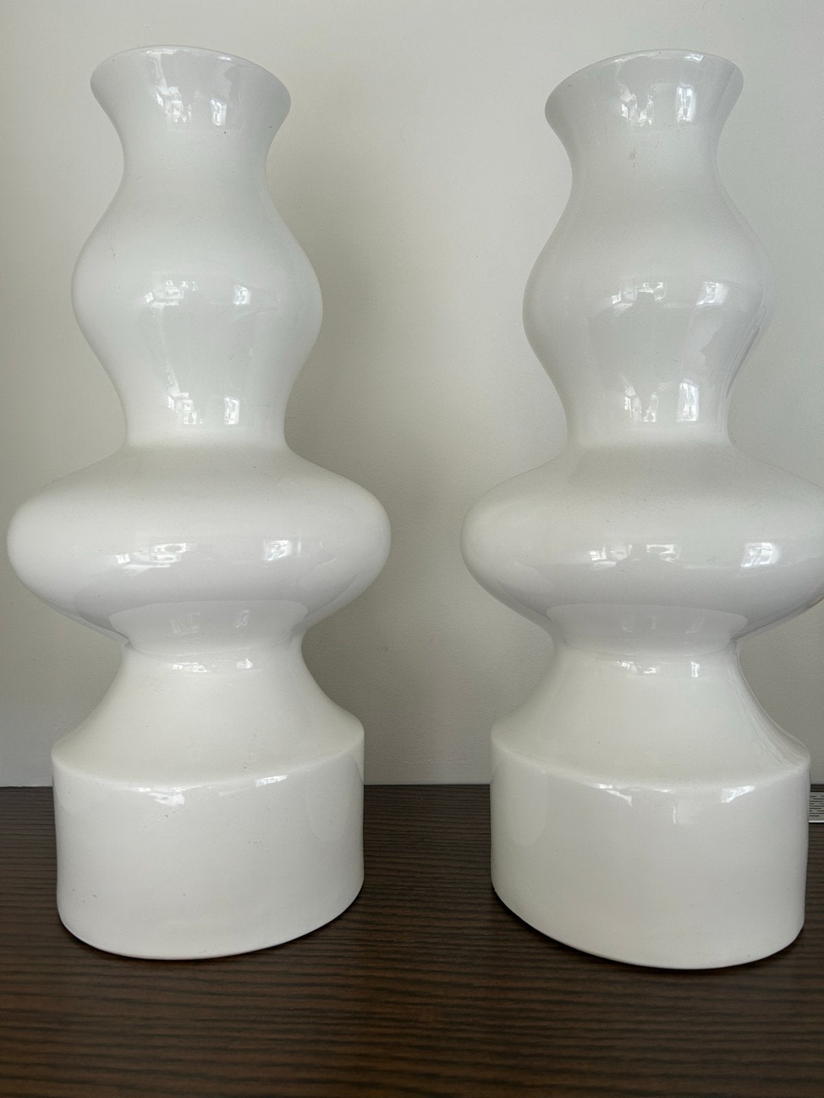 Set van 2 Witte Keramische Vazen - Modern Design, Ophalen, Zo goed als nieuw, Wit, Steen/keramiek