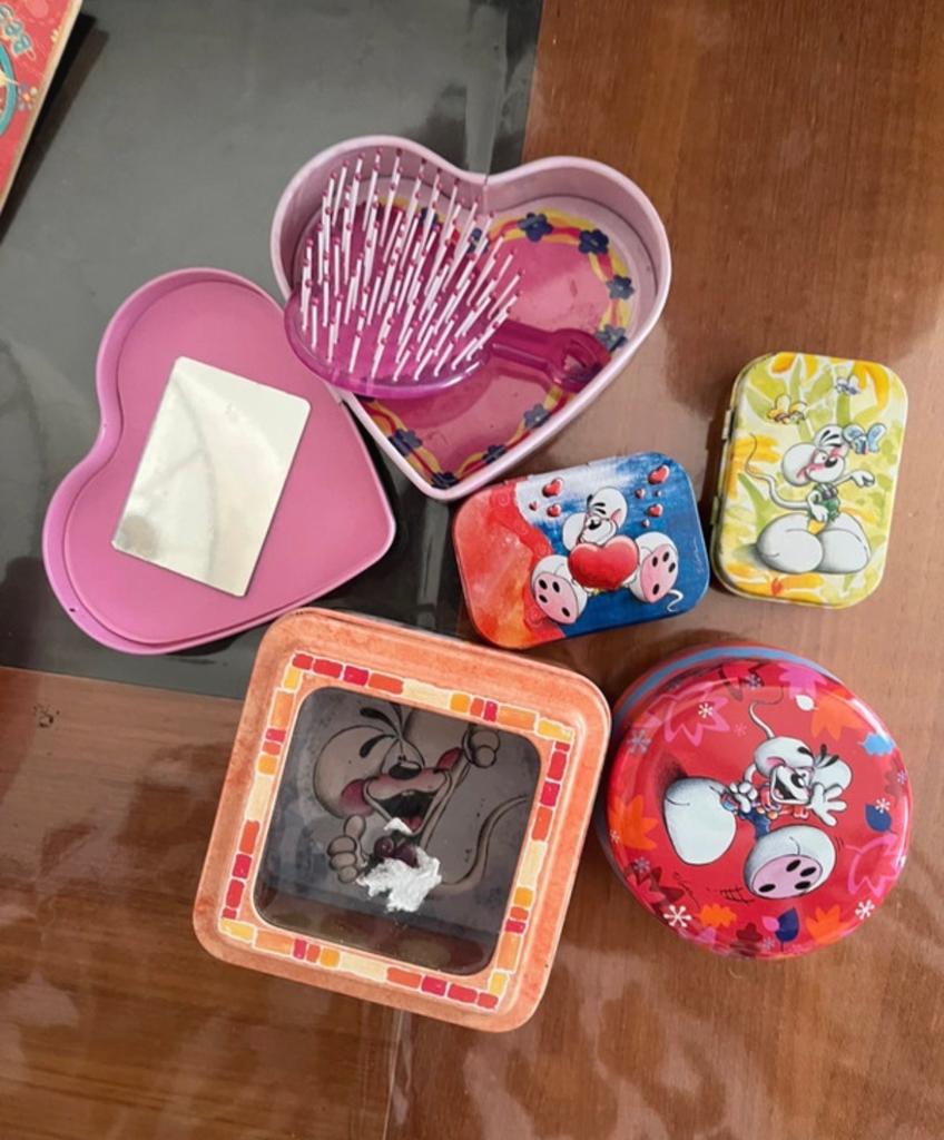 Set Diddl blikjes en hartvormige doosjes, Verzamelen, Ophalen of Verzenden, Diddl, Gebruikt, Overige typen