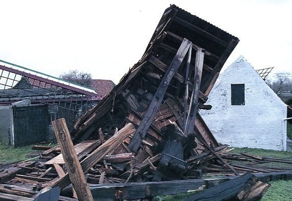 (BG118) Ansichtkaart België molen Oosterzele Vinkemolen 2003, Verzamelen, Ansichtkaarten | België, Ophalen of Verzenden, 1980 tot heden
