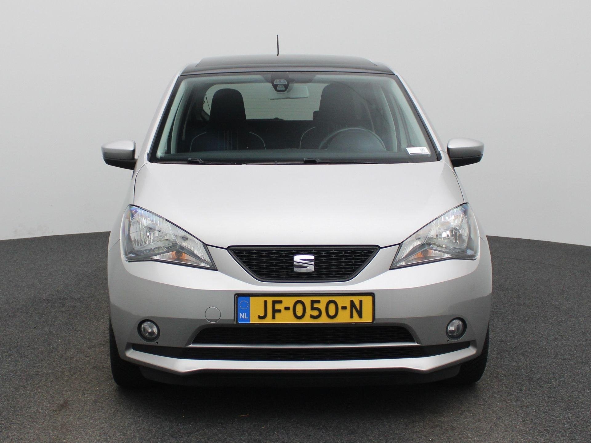 SEAT Mii 1.0 Sport Connect | Panoramadak | Parkeersensoren |, Auto's, Voorwielaandrijving, 12 maanden, Stof, Gebruikt