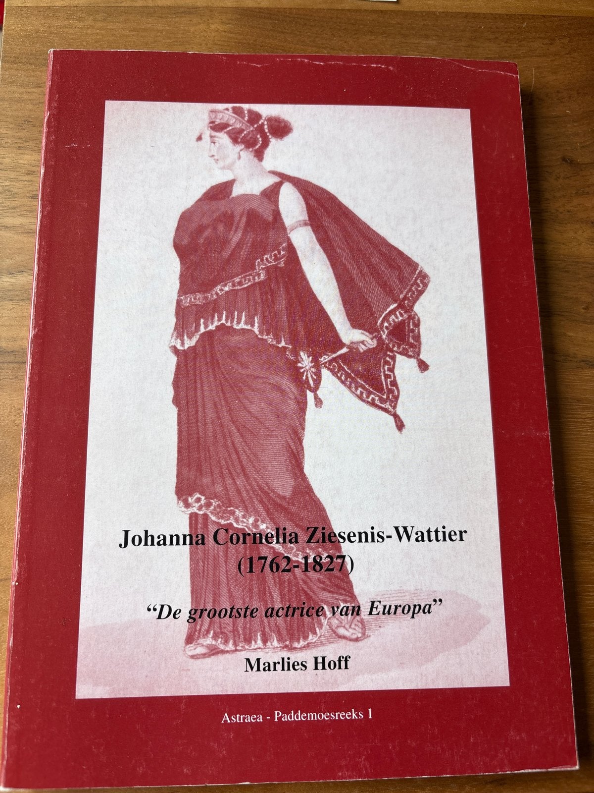 Johanna Cornelia Ziesenis-Wattier: De grootste actrice, Ophalen of Verzenden, Zo goed als nieuw, Nederland