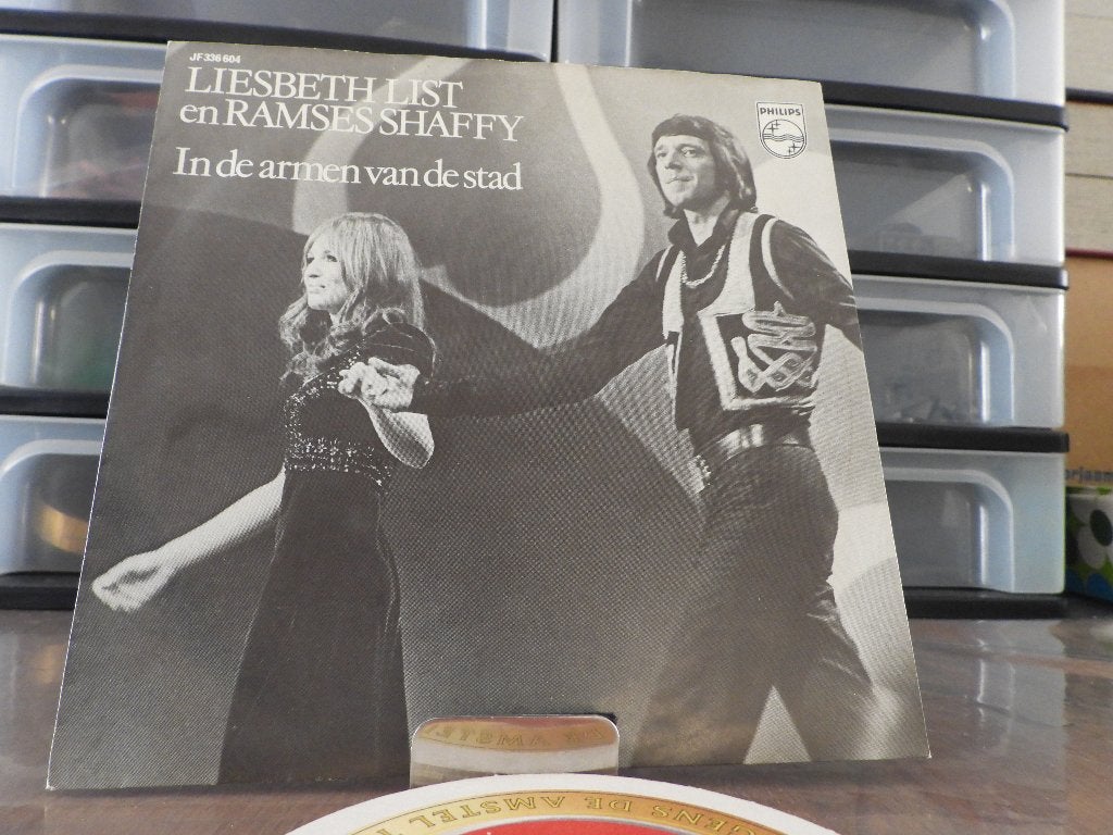 Liesbeth List En Ramses Shaffy – In De Armen Van De Stad, Cd's en Dvd's, Vinyl Singles, Ophalen of Verzenden, Gebruikt, Pop, Single
