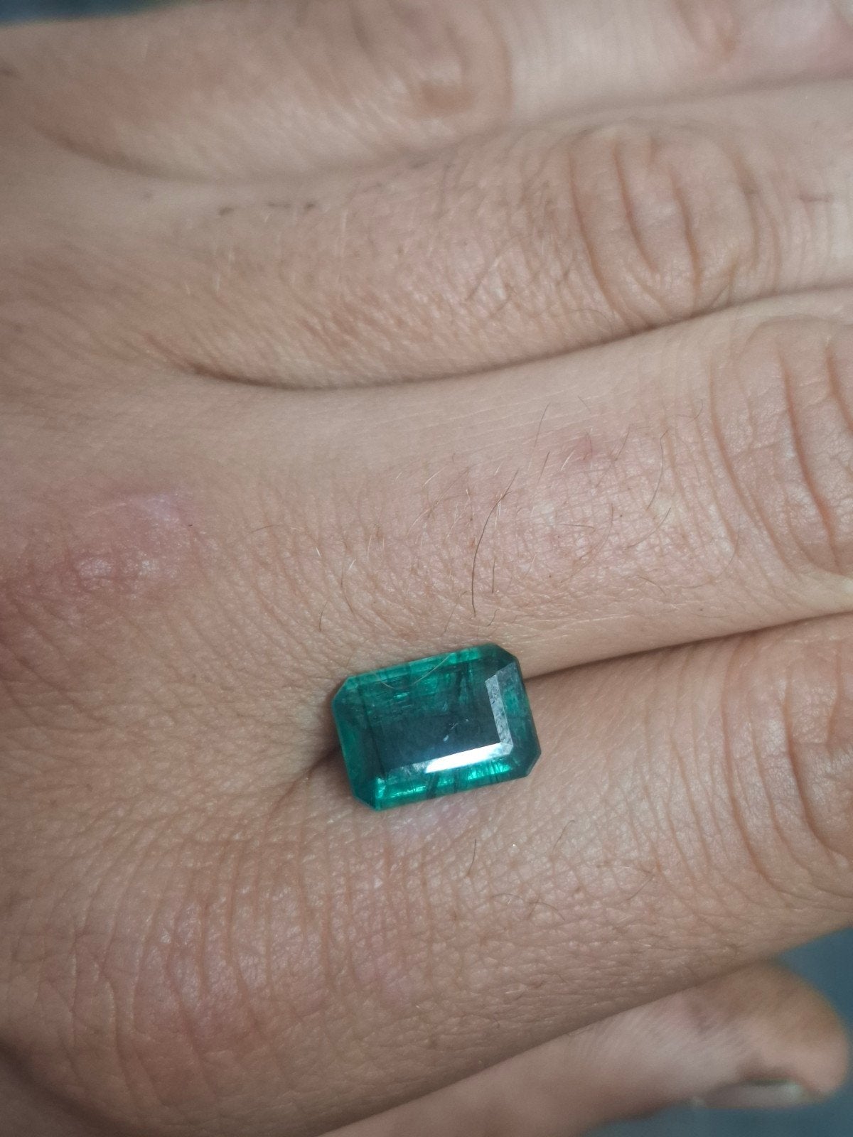 Prachtige Natuurlijke Smaragd met Rutiel Sporen - 4.74 ct, Ophalen of Verzenden, Nieuw