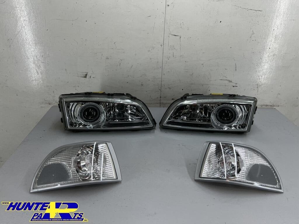 Koplamp set + knipperlichten Volvo S70/V70/C70 ('97-'00), Gebruikt, Ophalen of Verzenden, Volvo, Volvo