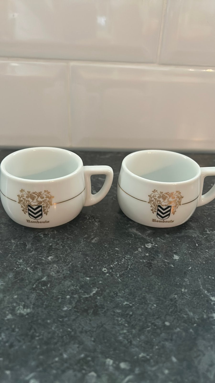 Rombouts espresso kopjes, Ophalen of Verzenden, Zo goed als nieuw, Overige stijlen, Kop(pen) en/of Schotel(s)