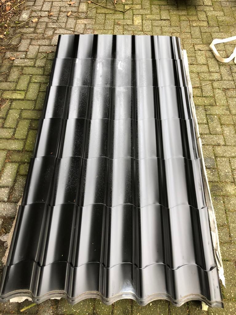 Dakpanplaten, Doe-het-zelf en Verbouw, Dakpannen en Dakbedekking, Zwart, Zo goed als nieuw, 15 m² of meer, Ophalen