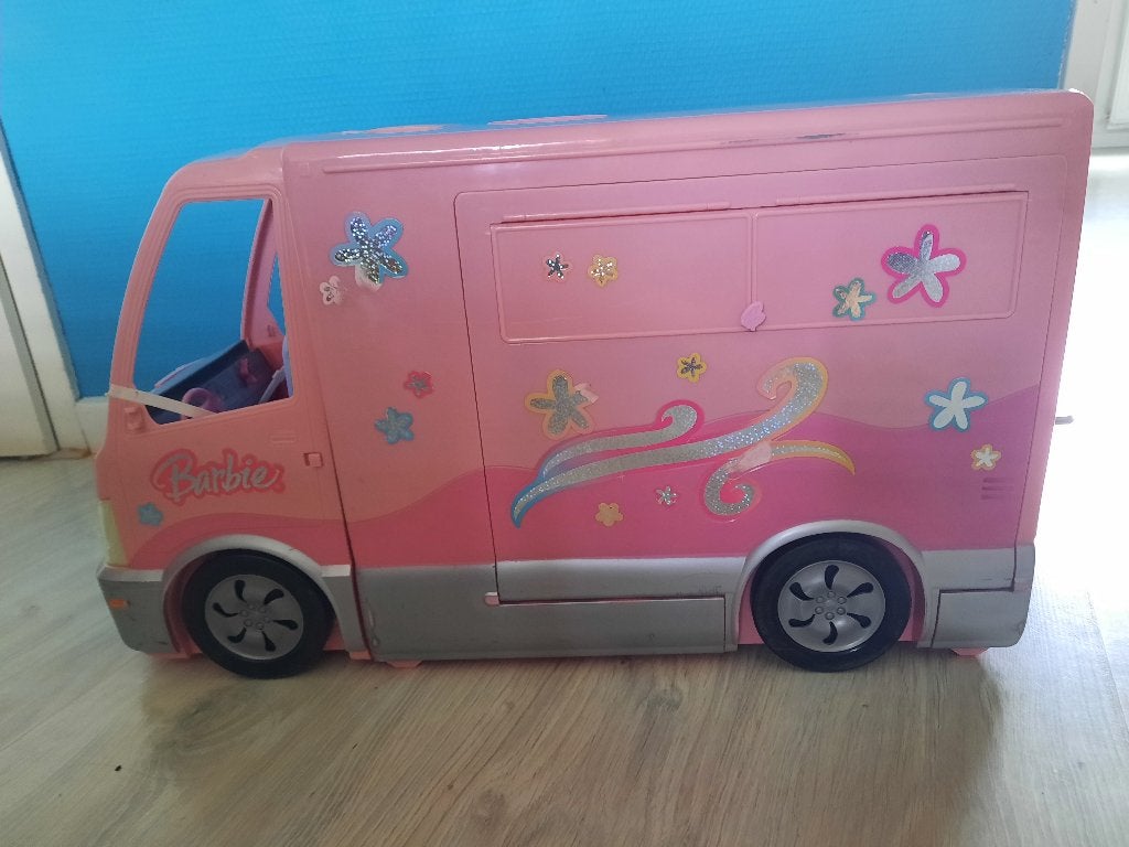 barbie kamper en barbie auto, Ophalen, Gebruikt, Poppenhuis