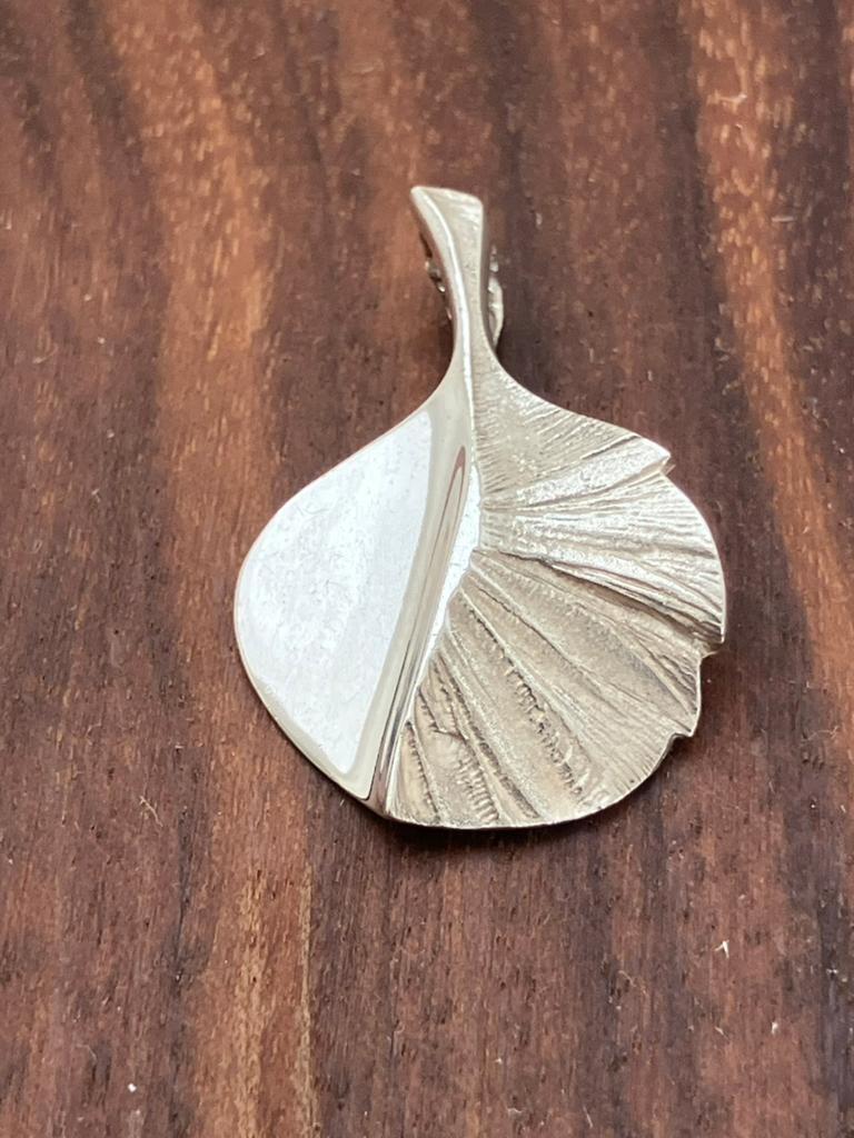 Zilveren Finse design hanger “koluu”, Ophalen of Verzenden, Zo goed als nieuw, Zilver
