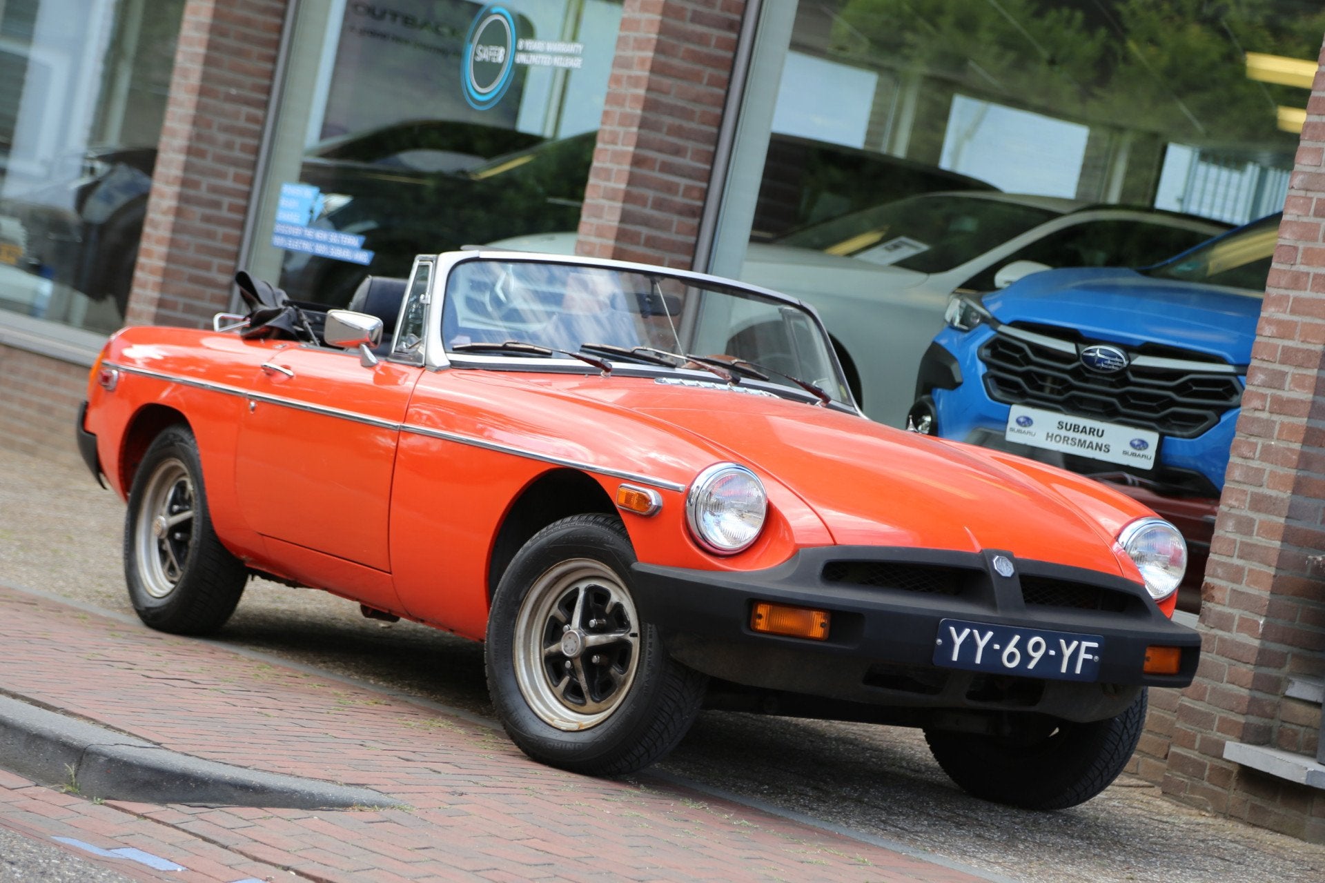 MG B 1.8 Roadster (bj 1979), Auto's, Achterwielaandrijving, Cabriolet, Bedrijf, Handgeschakeld