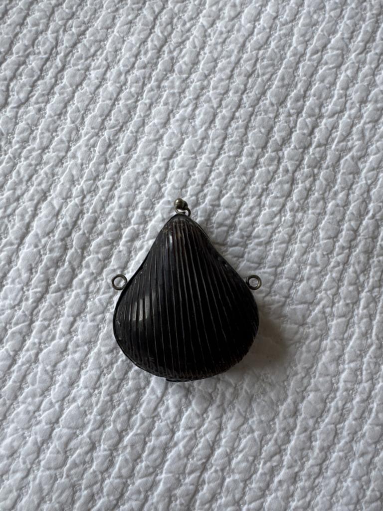 Antiek parfumflesje foudraal - Zeer oud, Ophalen of Verzenden