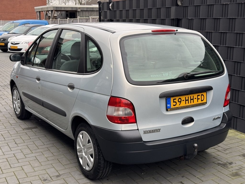 Renault Scénic 1.4-16V Air| 75DKM NAP| TREKHAAK| UNIEK| ZEE, Auto's, Oldtimers, Voorwielaandrijving, Stof, 95 pk, Renault