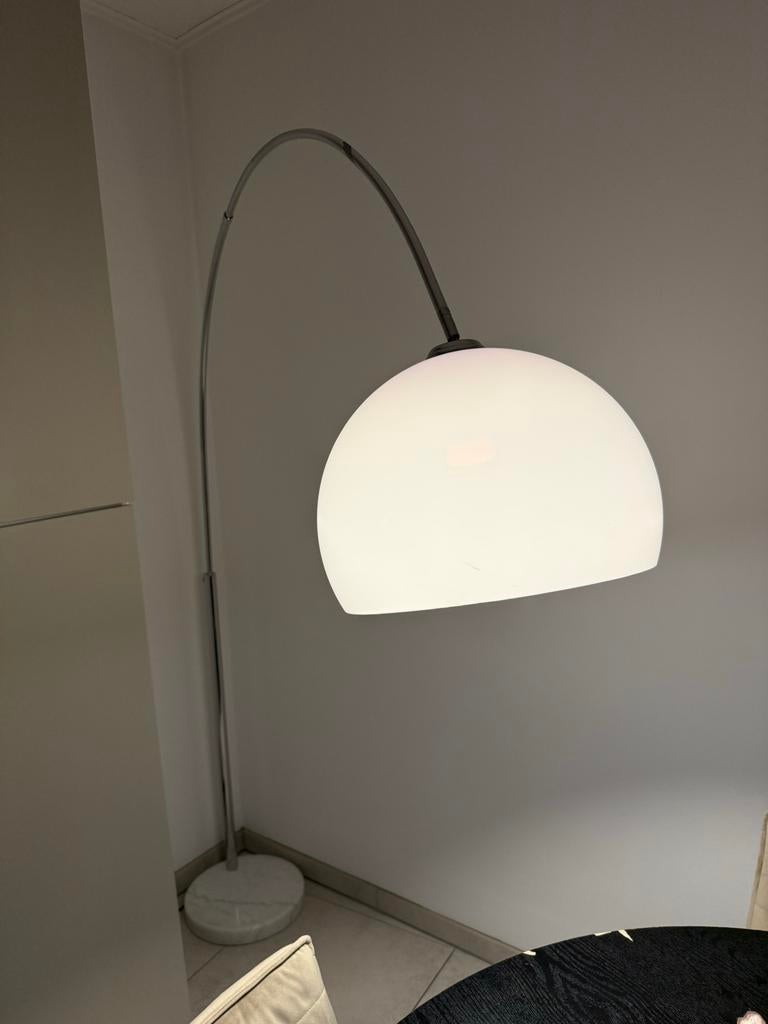 Booglamp met marmeren voet en chromen afwerking, Ophalen, Zo goed als nieuw, Metaal, 150 tot 200 cm