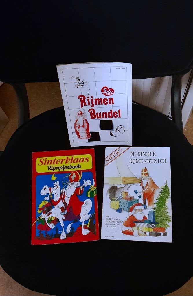 3 SINTERKLAAS- EN KERST RIJMPJESBOEKEN > Surprise gedichten, Ophalen of Verzenden, Gebruikt