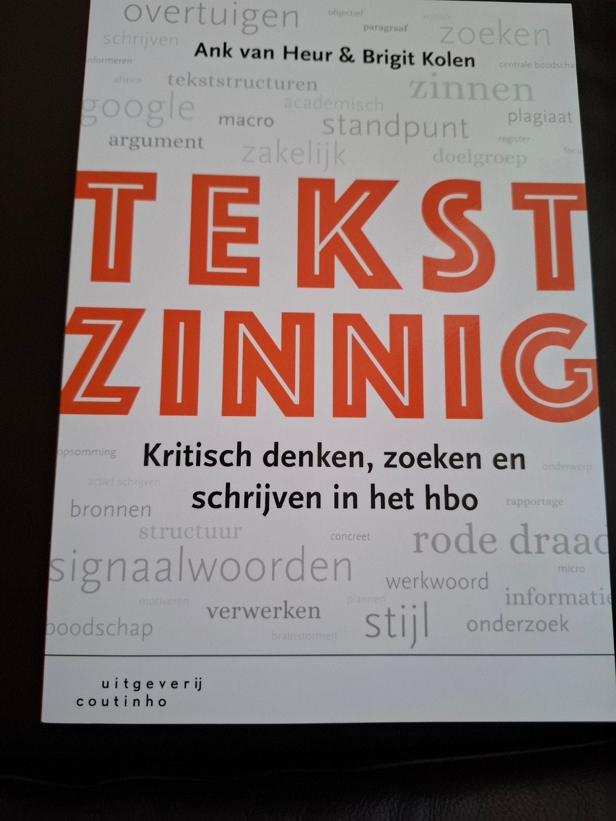 Ank van Heur - Tekstzinnig, Ophalen of Verzenden, Zo goed als nieuw, Ank van Heur; Brigit Kolen, Nederlands