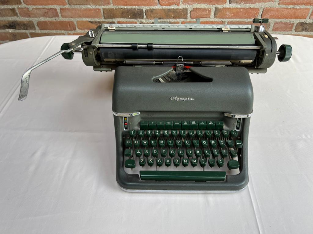 Typmachine Olympia, Diversen, Typemachines, Ophalen, Zo goed als nieuw