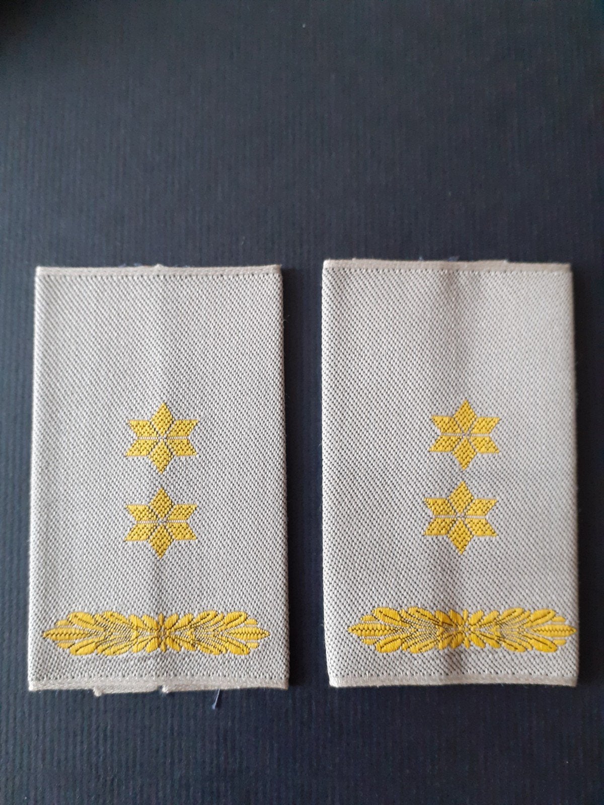 Schuifpassanten  : Luitenant Kolonel,  desert tenue, Verzamelen, Ophalen of Verzenden, Landmacht, Nederland, Embleem of Badge