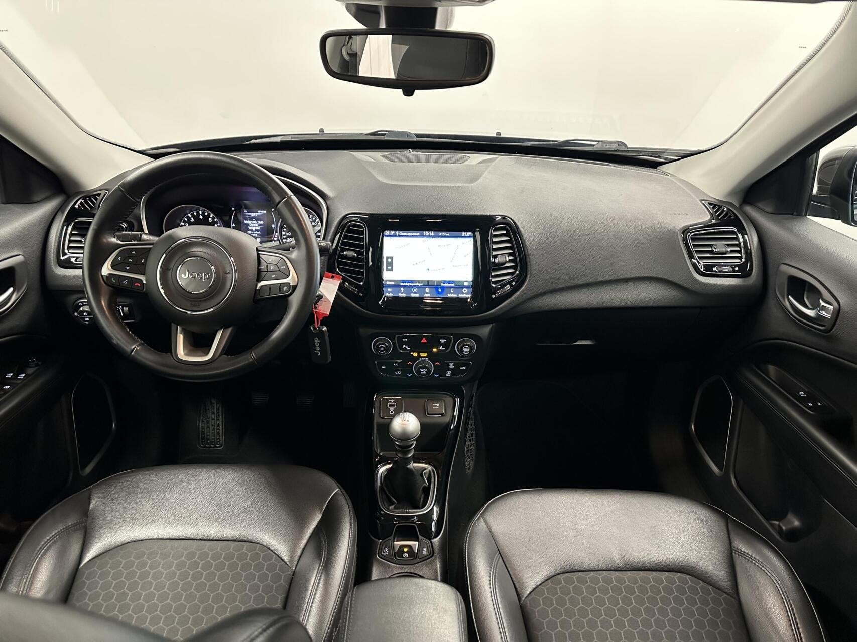 Jeep Compass 1.4 MultiAir Longitude CAMERA CARPLAY NAVI CRUI, Auto's, Voorwielaandrijving, 450 kg, Gebruikt, 4 cilinders