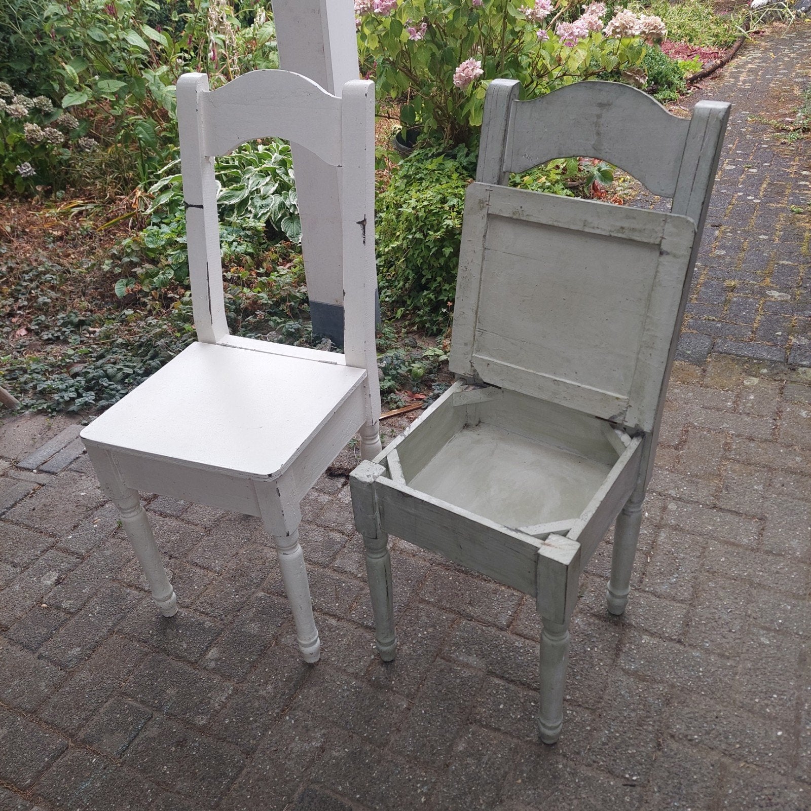 Set van 2 vintage stoelen met opbergruimte, Ophalen