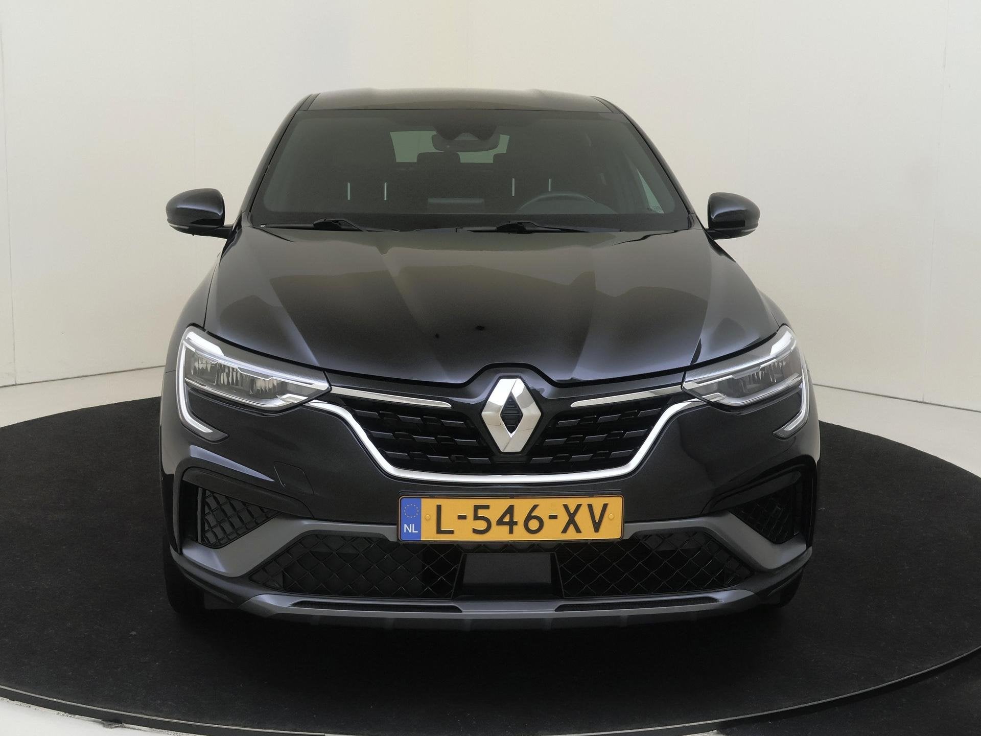 Renault Arkana 1.6 E-Tech Hybrid 145 PK R.S. Line | Automaat, Arkana, Gebruikt, Zwart, 760 kg