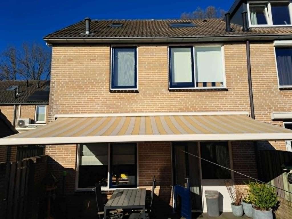 Elektrisch bedienbare luifel, Tuin en Terras, Ophalen, Gebruikt, Elektrisch, Knikarmscherm