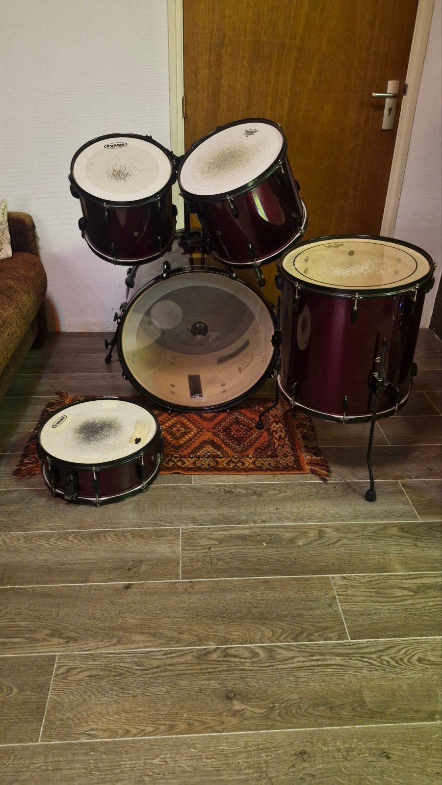 Pearl shells Export Series met zwarte hardware, Muziek en Instrumenten, Drumstellen en Slagwerk, Ophalen, Gebruikt, Pearl