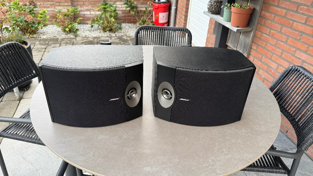 4 stuks bose speakers met ophang beugel, Audio, Tv en Foto, Ophalen, Gebruikt, Stereo speakers, Bose