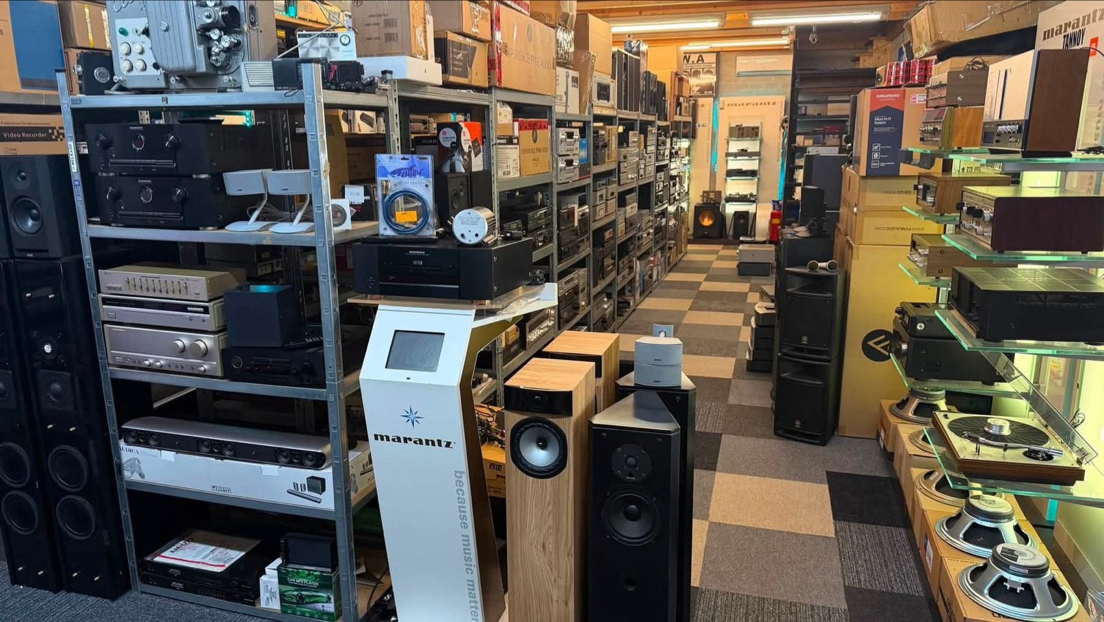 Vintage audio store in Horst diverse gebruikte apparatuur, Audio, Tv en Foto, Versterkers en Receivers, Overige systemen, Zo goed als nieuw