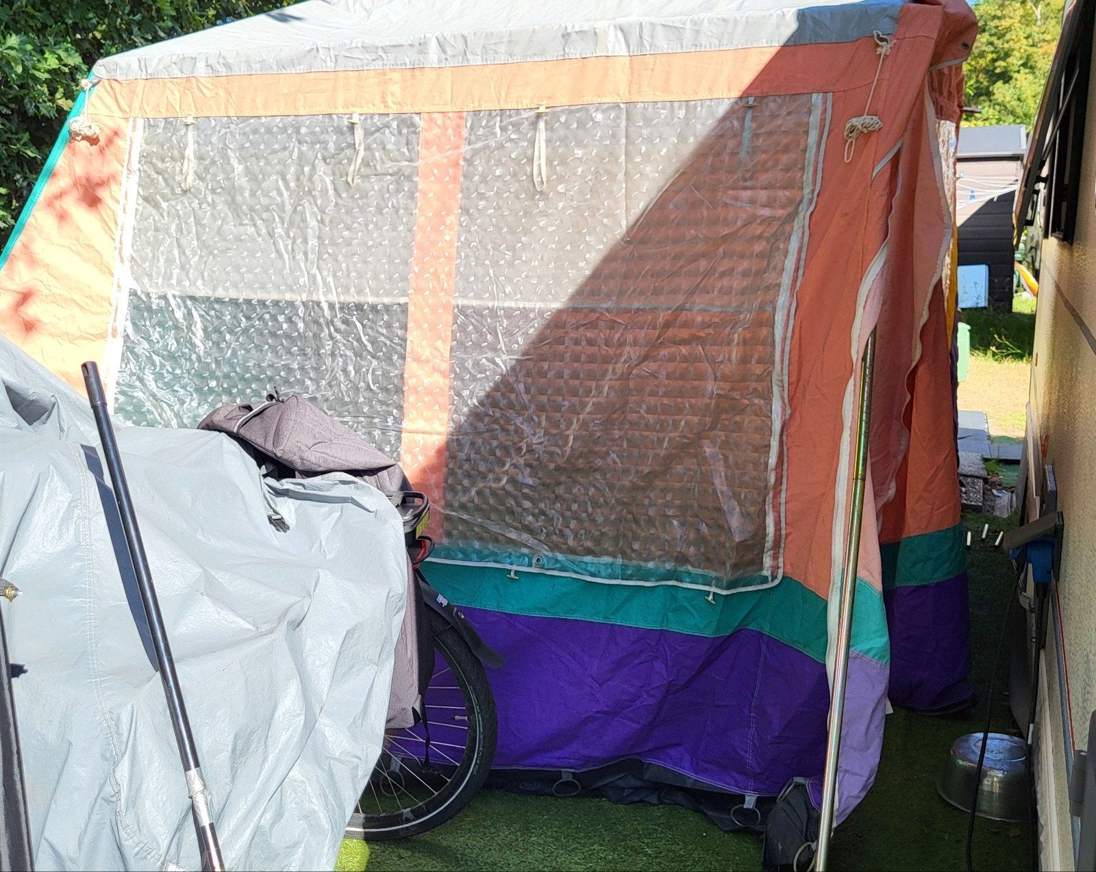 Grote bungalowtent met stevig frame, Ophalen, Gebruikt
