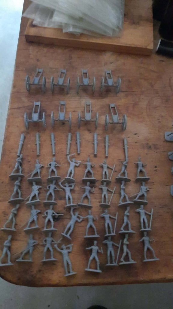 wagramme borodino Russische artilerie Hat 1/72, Ophalen of Verzenden, Zo goed als nieuw, 1:50 of kleiner, Figuur of Figuren