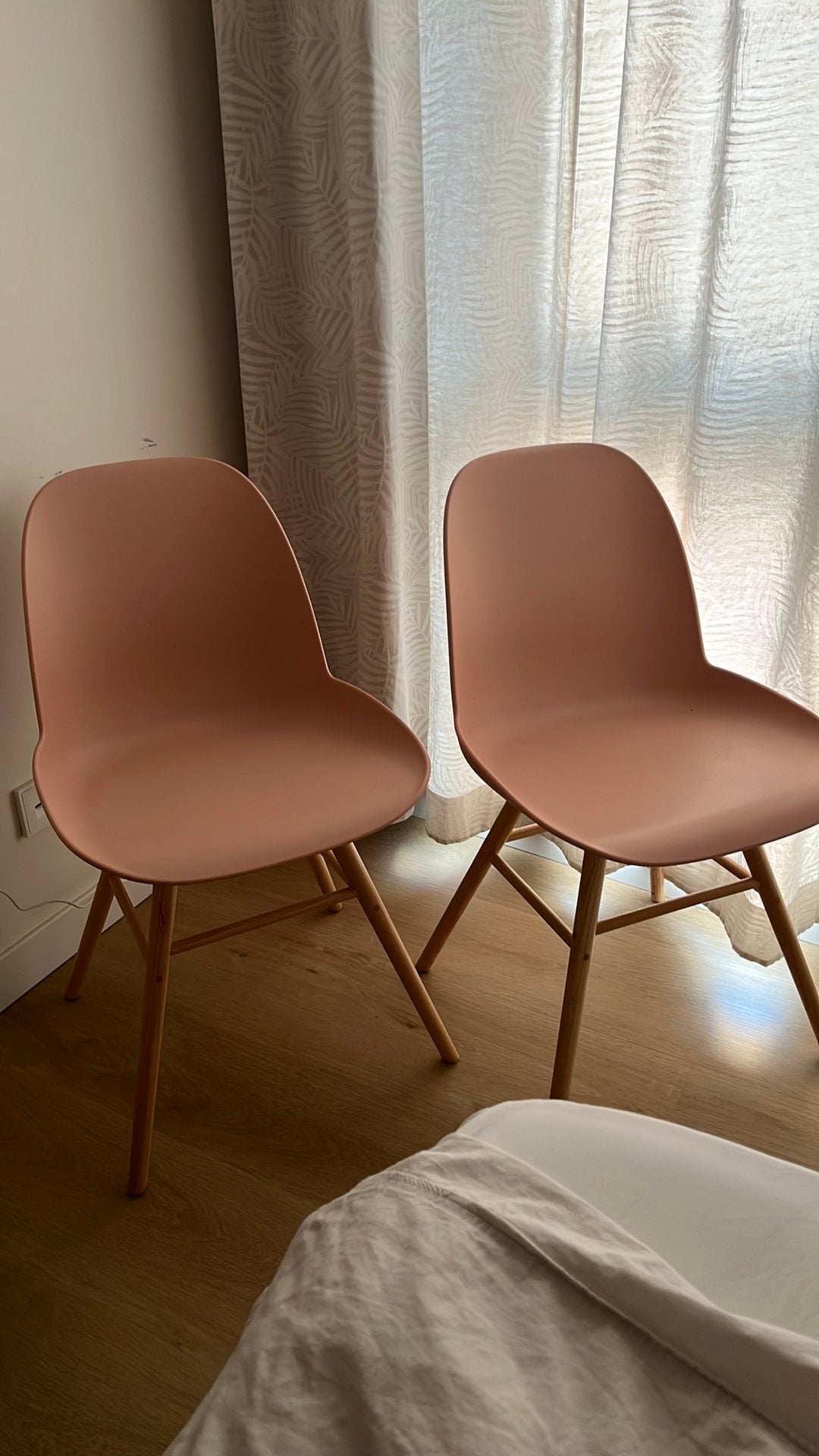 Twee Zuiver Albert Kuip stoelen - Lichtroze, Ophalen, Kunststof, Gebruikt, Twee