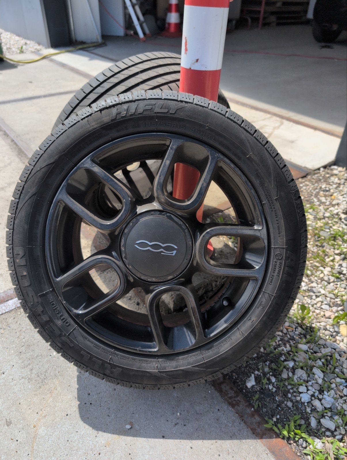 4x98 Fiat 500 velgen met banden 185/55R15, Ophalen, Gebruikt, 15 inch, Banden en Velgen