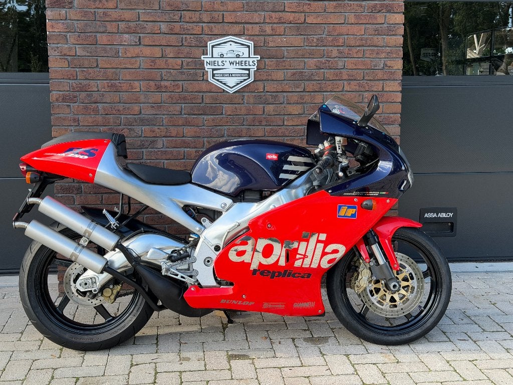 Aprilia RS250 ‘’Rossifumi’’ I 1998 I 6550km I Zeldzaam I BTW, Motoren, 2 cilinders, Occasion, Bedrijf, Super Sport