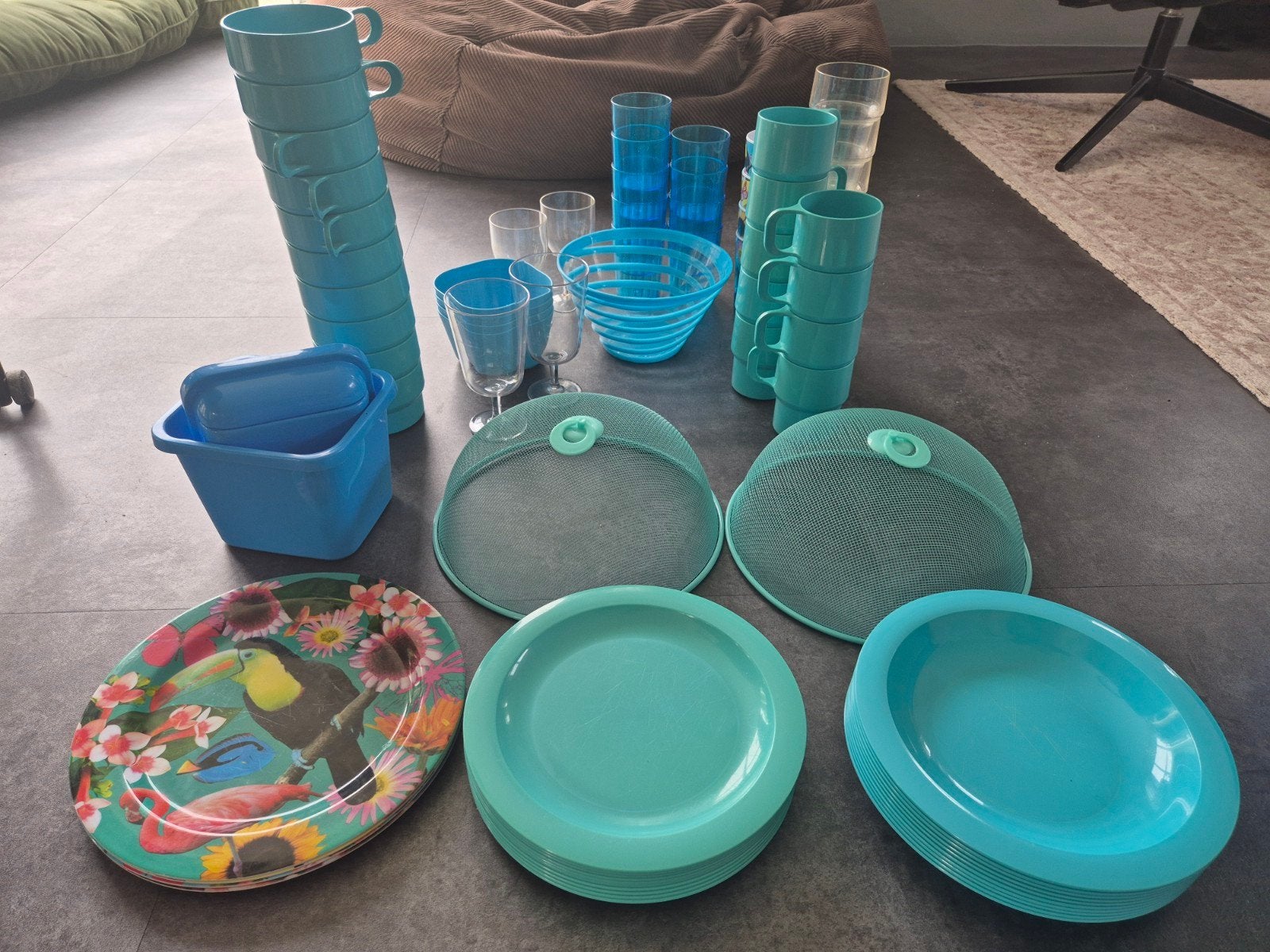 Uitgebreid camping servies (grotendeels coppia), Ophalen of Verzenden, Gebruikt