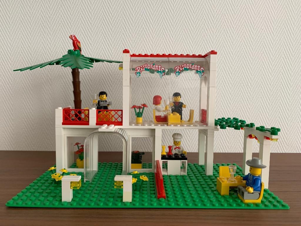 LEGO / 6376 - Breezeway Café (1990), Ophalen of Verzenden, Zo goed als nieuw, Complete set, Lego