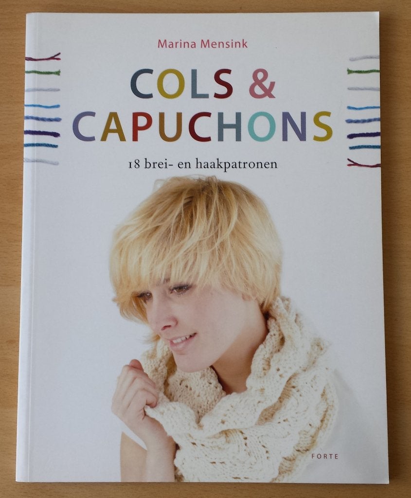 Cols & Capuchons - Marina Mensink - 2012 - haken + breien, Gebruikt, Breien of Haken, Ophalen of Verzenden, Nvt