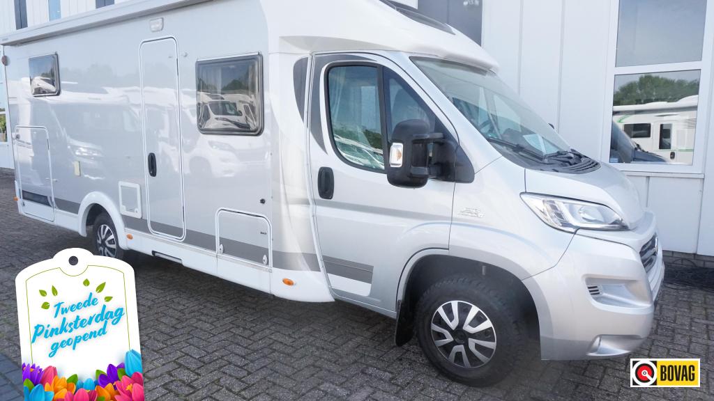 Carado T 67 DAKAIRCO/CAMERA/FIETSENDR, Caravans en Kamperen, 7 tot 8 meter, Bedrijf, Buitenlamp, L-zit
