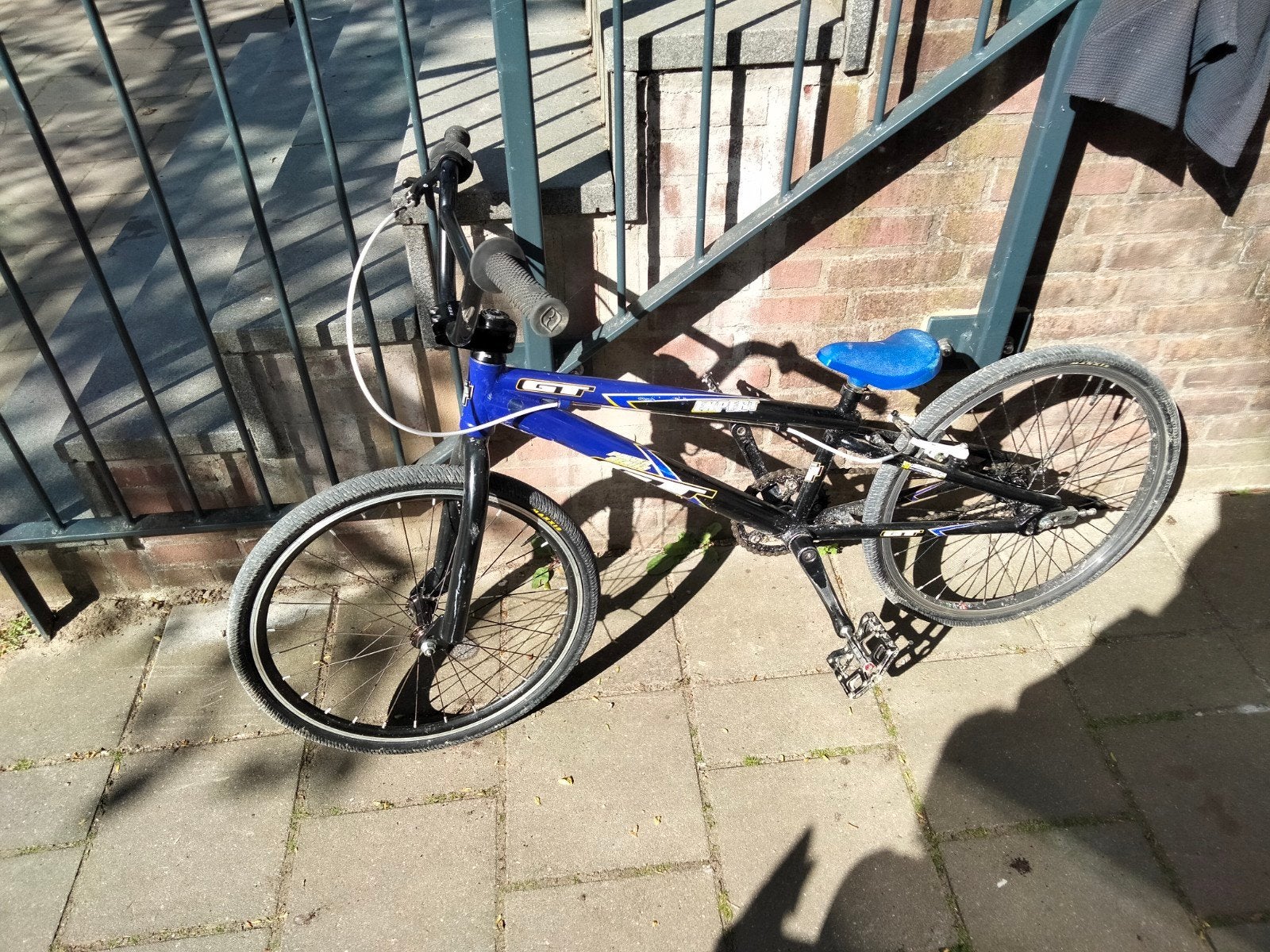 GT Expert BMX Racefiets - Blauw/Zwart, Fietsen en Brommers, Ophalen, Velgrem, V-brakes, Aluminium