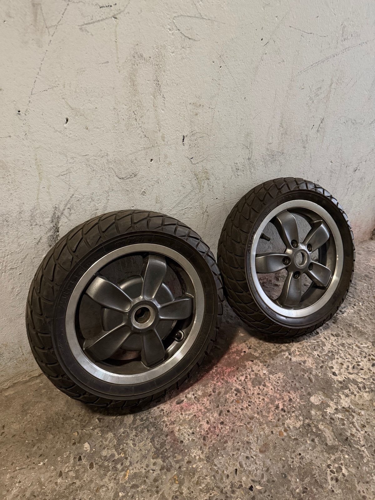 Vespa Primavera velgen met banden, Ophalen, Gebruikt, Overige typen, Vespa