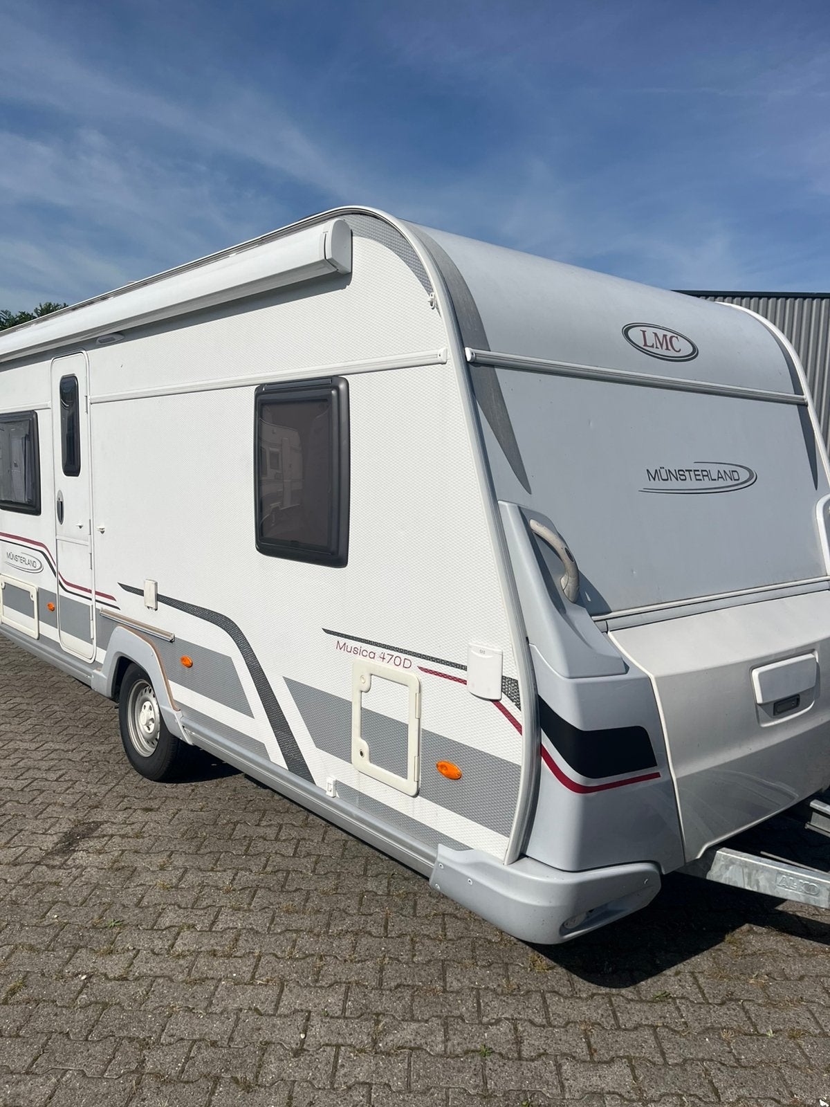 LMC Musica 470 | Mover | Luifel | Voortent! Bovag, Rondzit, Schokbreker, Frans bed, Bedrijf