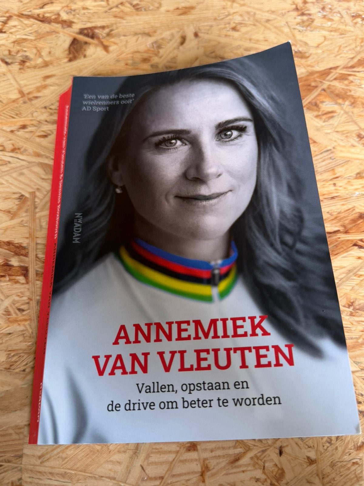 Boek Annemiek van Vleuten, Ophalen, Zo goed als nieuw