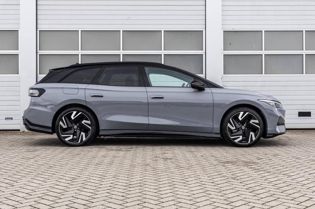 Volkswagen ID.7 Tourer Pro Limited Edition 286pk 77 kWh | St, Auto's, Automaat, 12 maanden, Achterwielaandrijving, Zwart