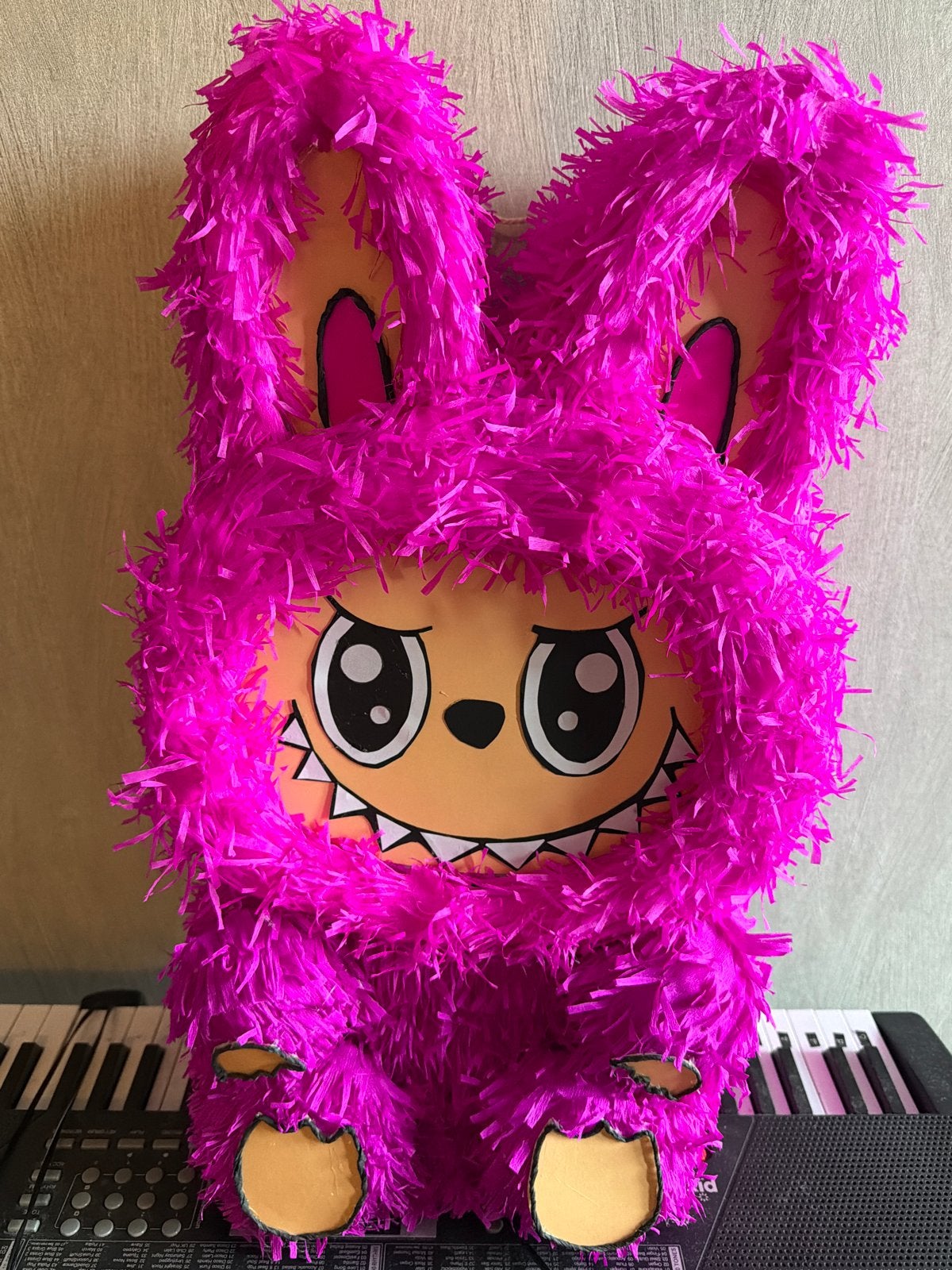 LaBuBu Piñata - Feestelijk en Uniek!, Hobby en Vrije tijd, Feestartikelen, Ophalen of Verzenden, Nieuw, Feestartikel, Verjaardag