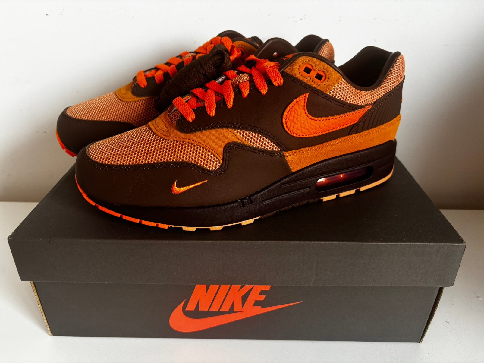 Nike Air Max 1 Kingsday 43, Ophalen of Verzenden, Zo goed als nieuw, Overige kleuren