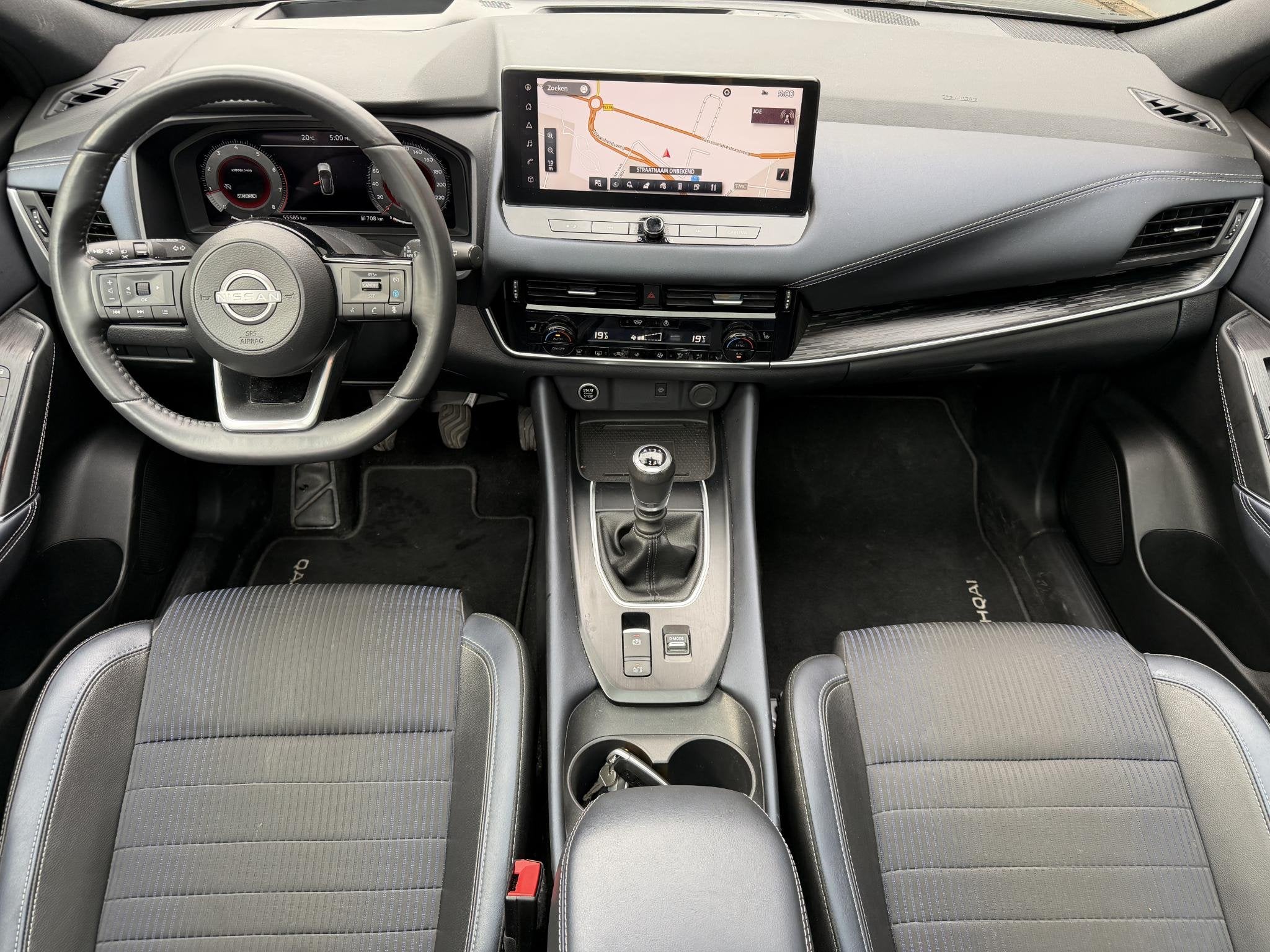 Nissan Qashqai 1.3 MHEV Tekna / Trekhaak / Panoramadak / HUD, Auto's, Voorwielaandrijving, 1304 kg, Gebruikt, Euro 6