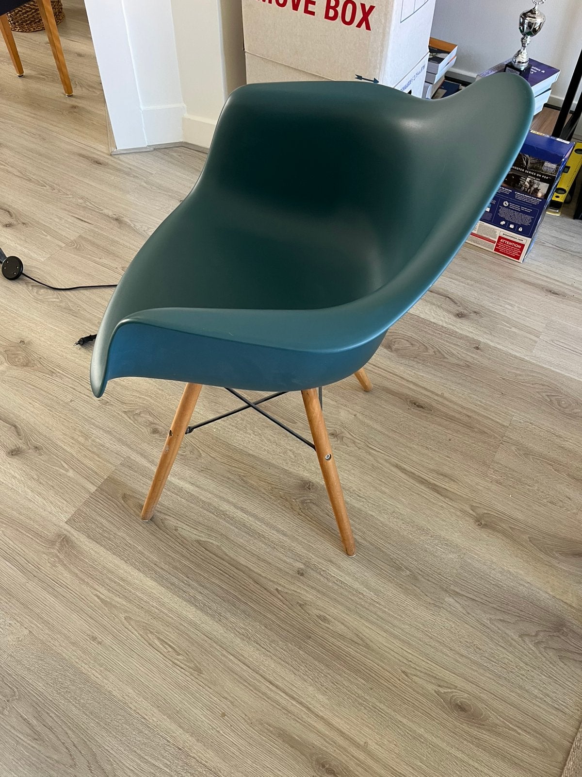 Kunststof stoel, Huis en Inrichting, Stoelen, Ophalen, Kunststof, Gebruikt, Overige kleuren