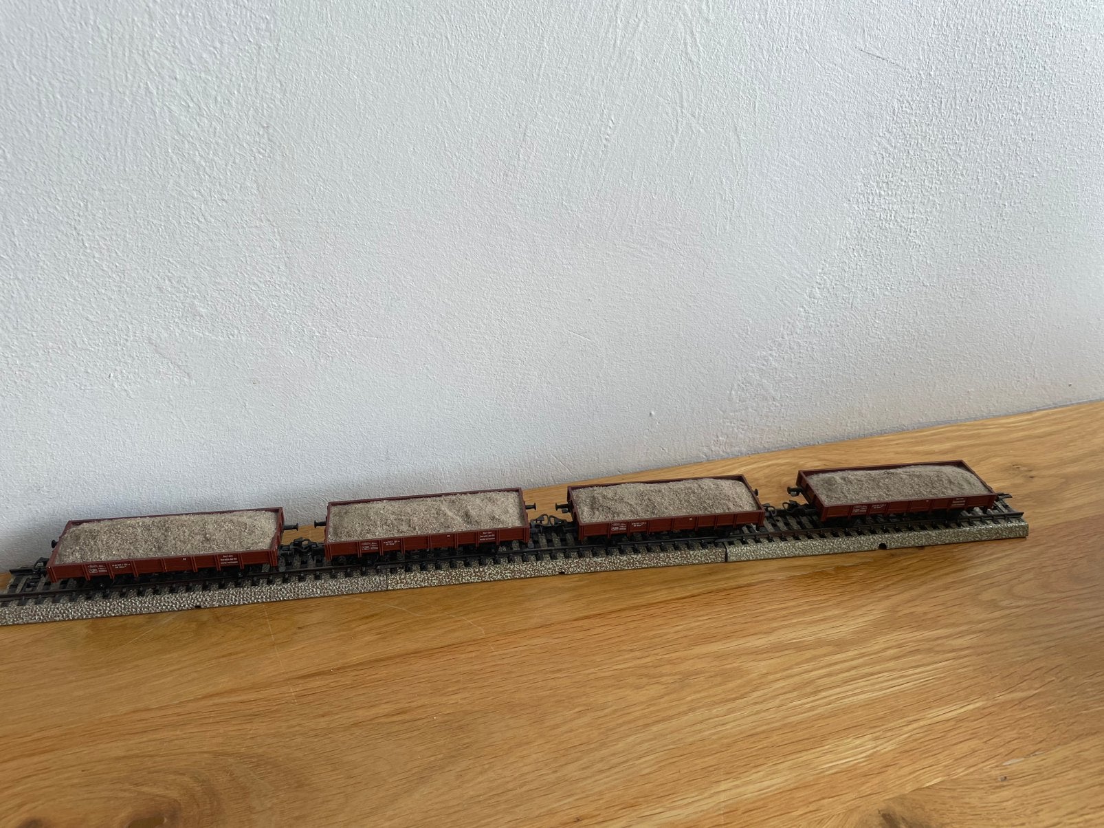 Marklin 4423 lagenboordwagen met echt zand, Wisselstroom, Wagon, Ophalen of Verzenden, Zo goed als nieuw